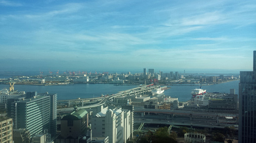 神戸市役所の24階展望デッキから走った神戸大橋・ゴールのポートアイランド