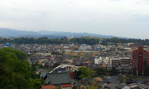 天神橋から小立野方面