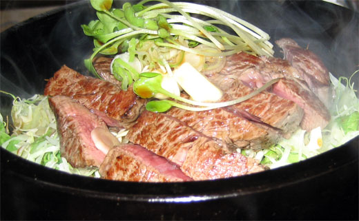 わら庄風ステーキ丼